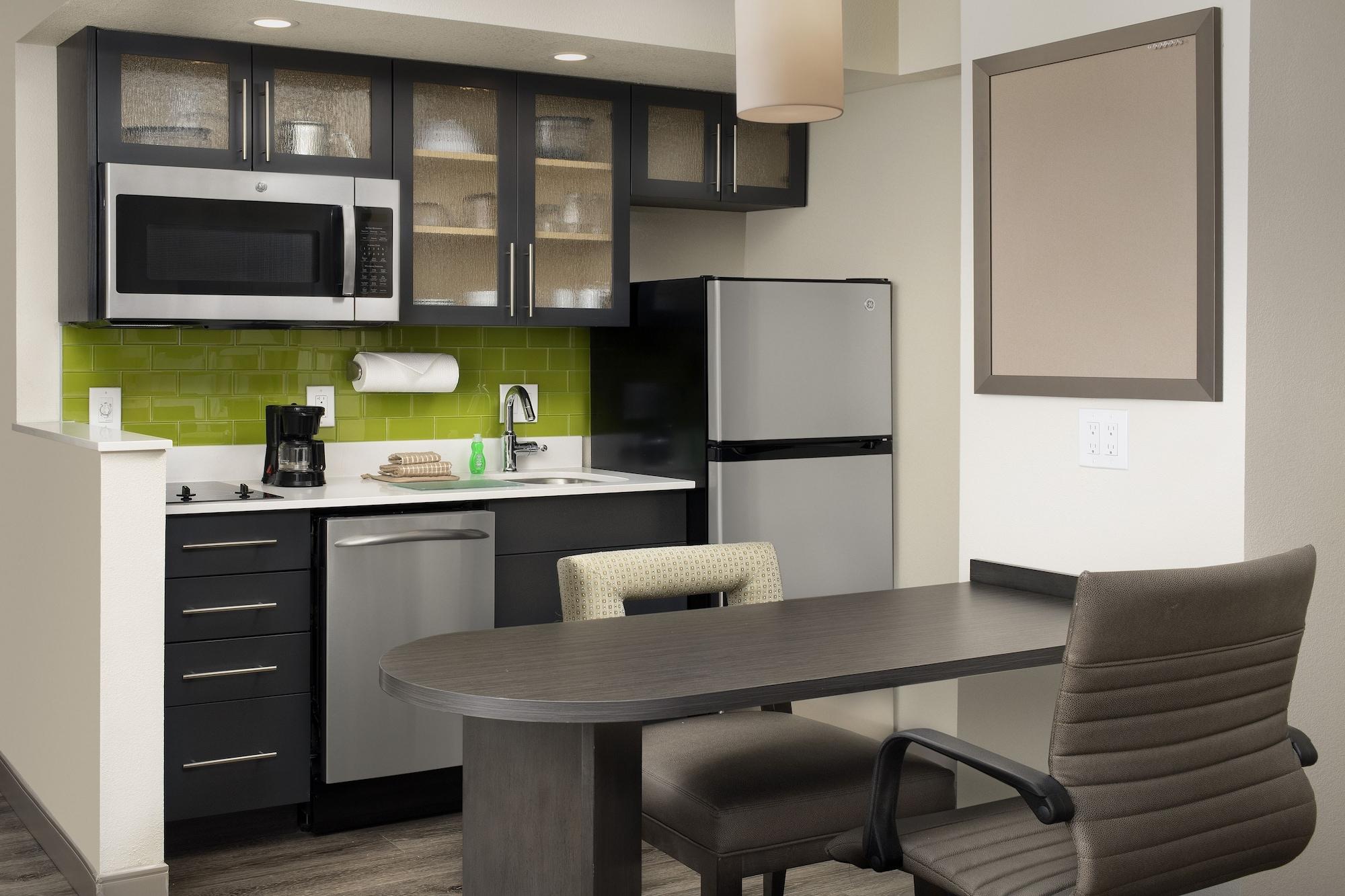 Candlewood Suites Alexandria West By Ihg Buitenkant foto